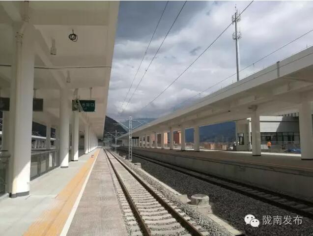 蘭渝鐵路最新進展！除胡麻嶺隧道外已全線鋪通