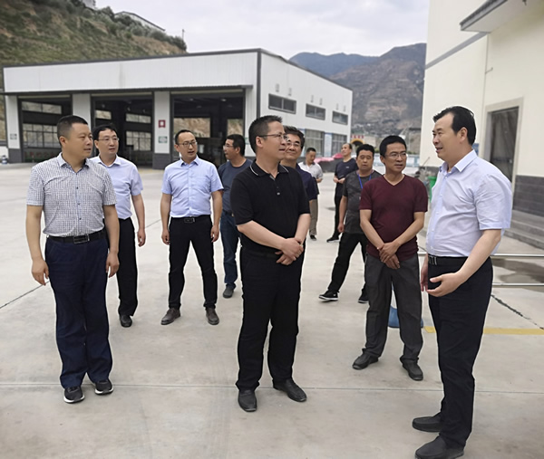 隴南市委常委、組織部部長(zhǎng)楊郃調(diào)研指導(dǎo)市龍江城鄉(xiāng)發(fā)展集團(tuán)公司黨建工作