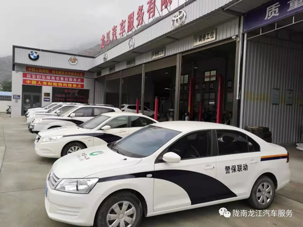 金錘鈑金，銀槍噴漆！龍江汽修值得信賴！